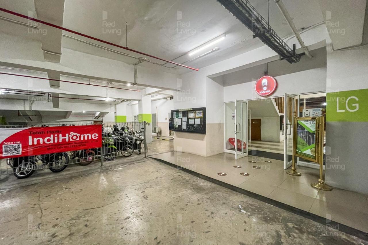 Redliving Apartemen Parahyangan Residence - Anton Rooms Bandung Eksteriør billede