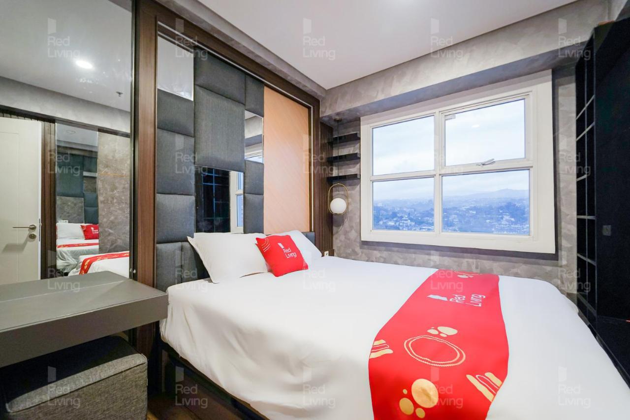 Redliving Apartemen Parahyangan Residence - Anton Rooms Bandung Eksteriør billede